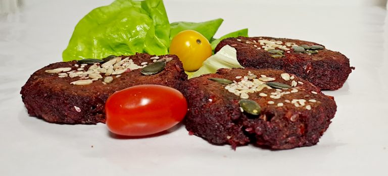 Vege burgeri od cikle i povrća